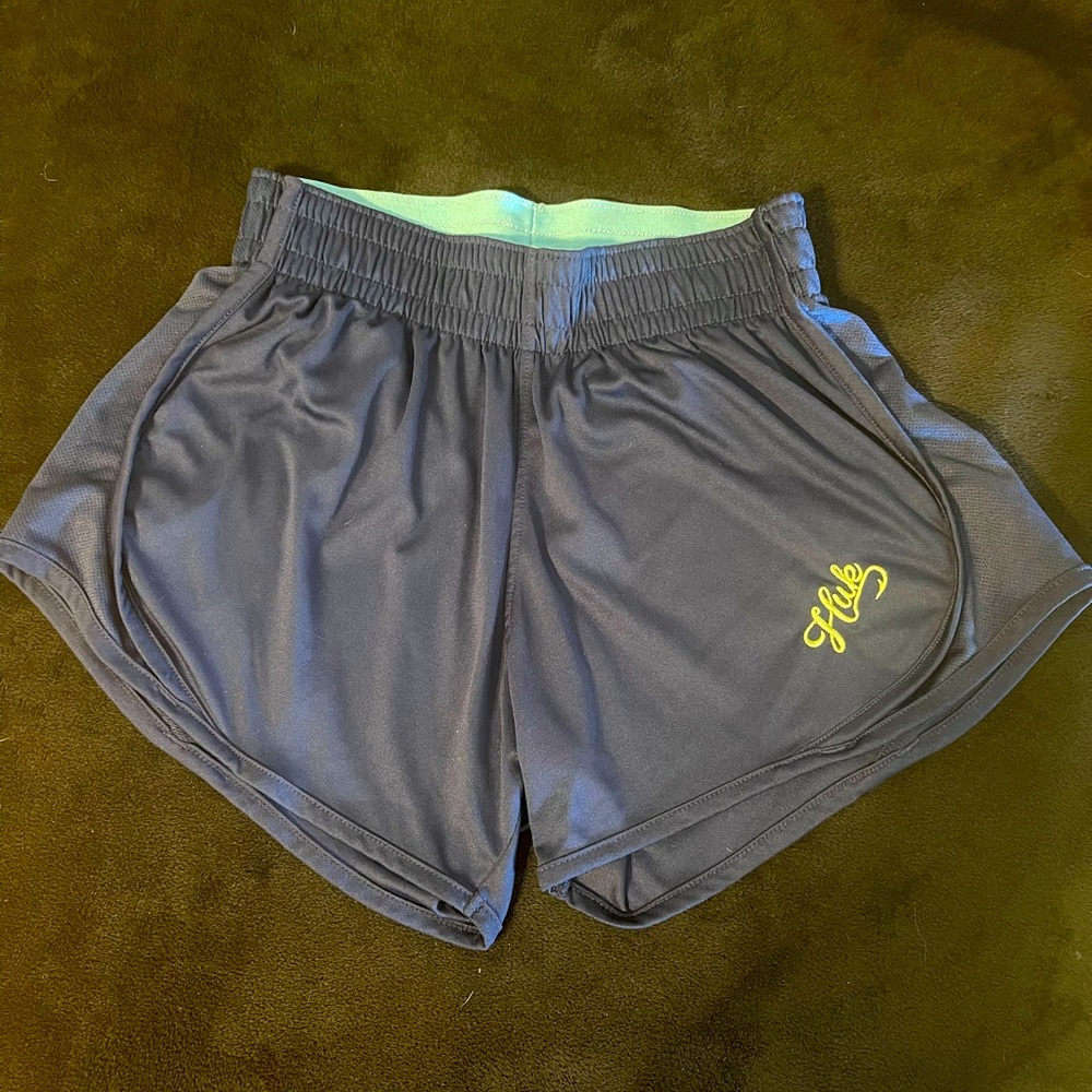 Huk performance shorts navy blue gym or beach